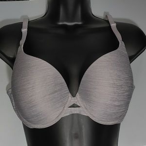 Victoria's Secret T-Shirt Perfect Shape Padded Bra